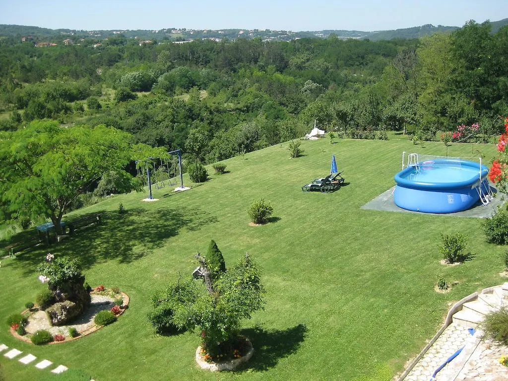 Apartments Zarecki Krov Pazin